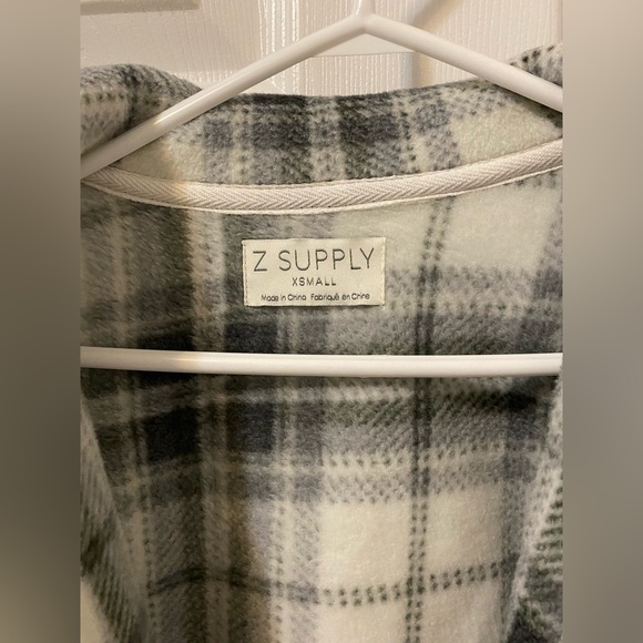 Z SUPPLY - PLAID FLEECE SHIRT JACKET - Picture 4 of 5